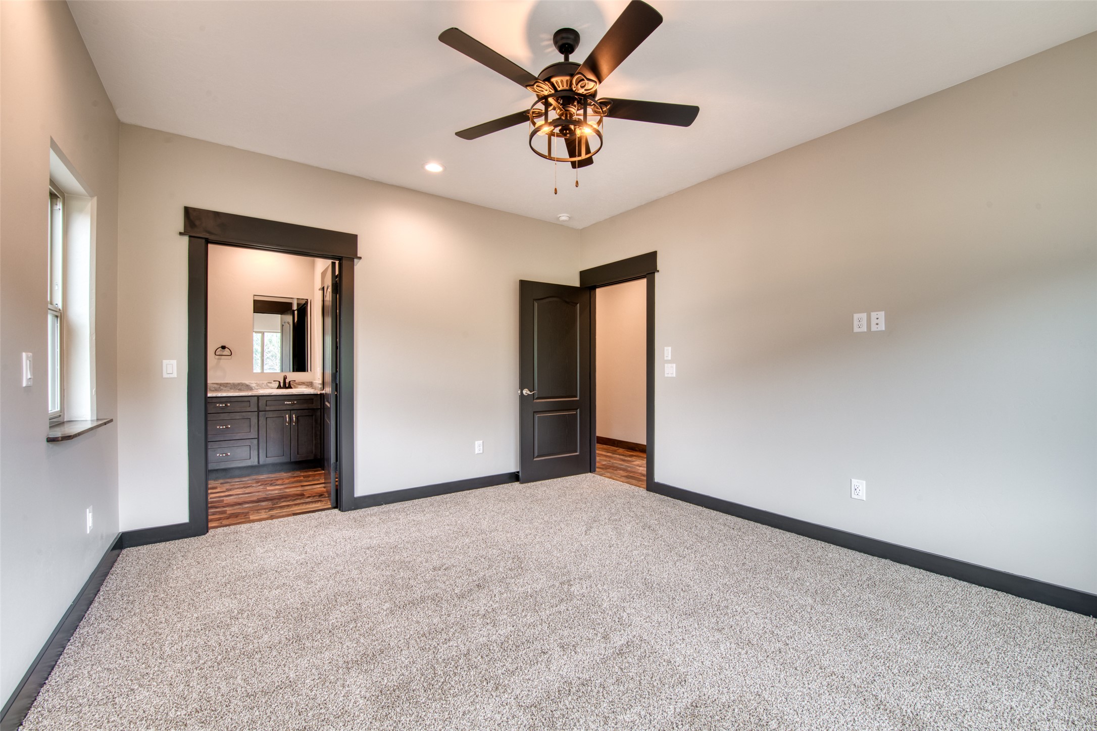 Alberton, Montana 59820, United States, 3 Bedrooms Bedrooms, ,2 BathroomsBathrooms,Residential,Pending,118728