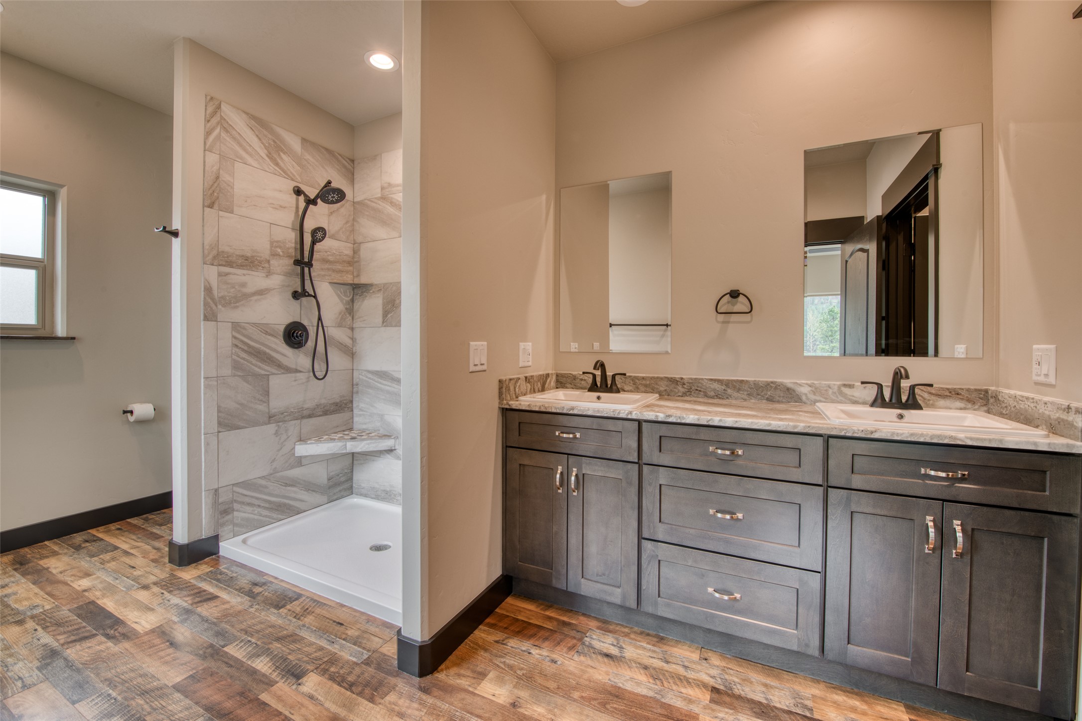 Alberton, Montana 59820, United States, 3 Bedrooms Bedrooms, ,2 BathroomsBathrooms,Residential,Pending,118728