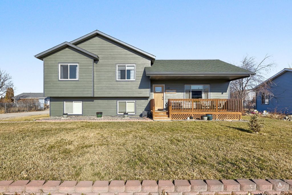 Photo of 900 E Groschell Street, East Helena, MT 59635 (MLS # 30064105)