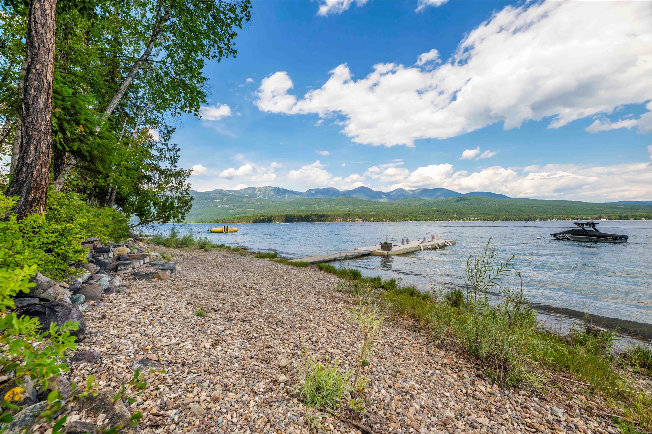 1644 W Lakeshore Drive