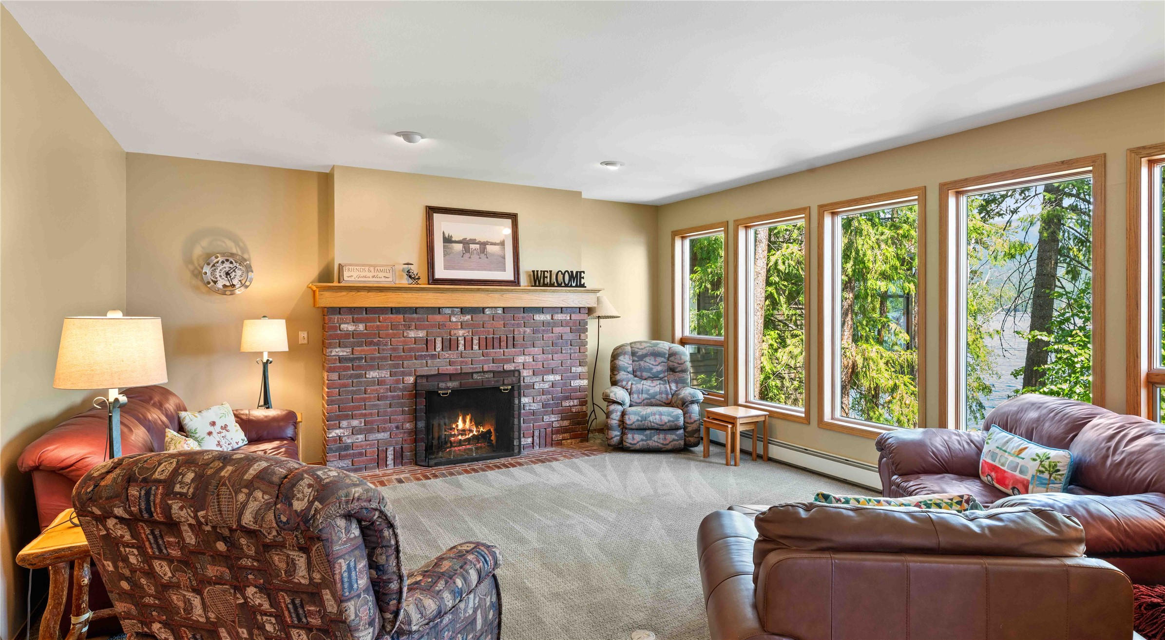 1644 W Lakeshore Drive