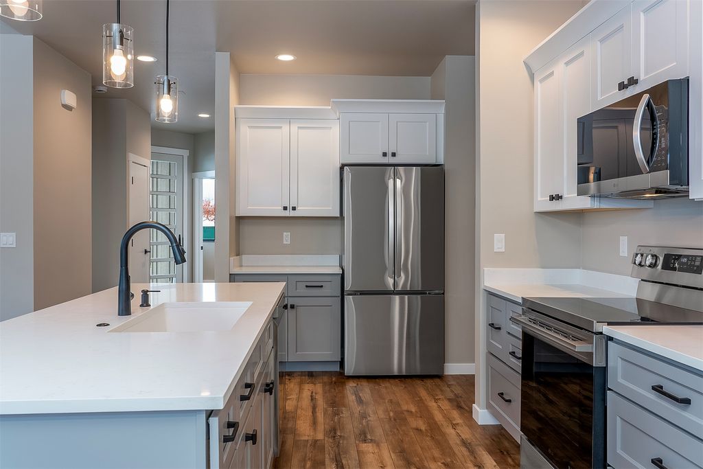 Photo of 111 Gwenda Lane #B, Polson, MT 59860 (MLS # 30062123)