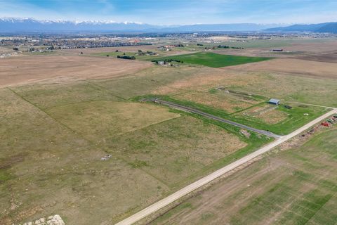 Tiny photo for 135 Blue Moon Court, Kalispell, MT 59901 (MLS # 30067935)