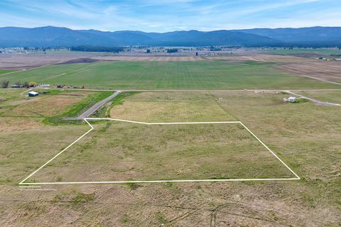 Photo of 135 Blue Moon Court, Kalispell, MT 59901 (MLS # 30067935)