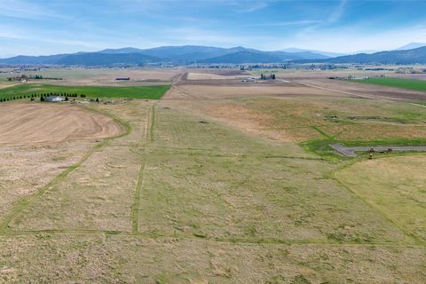 Tiny photo for 135 Blue Moon Court, Kalispell, MT 59901 (MLS # 30067935)