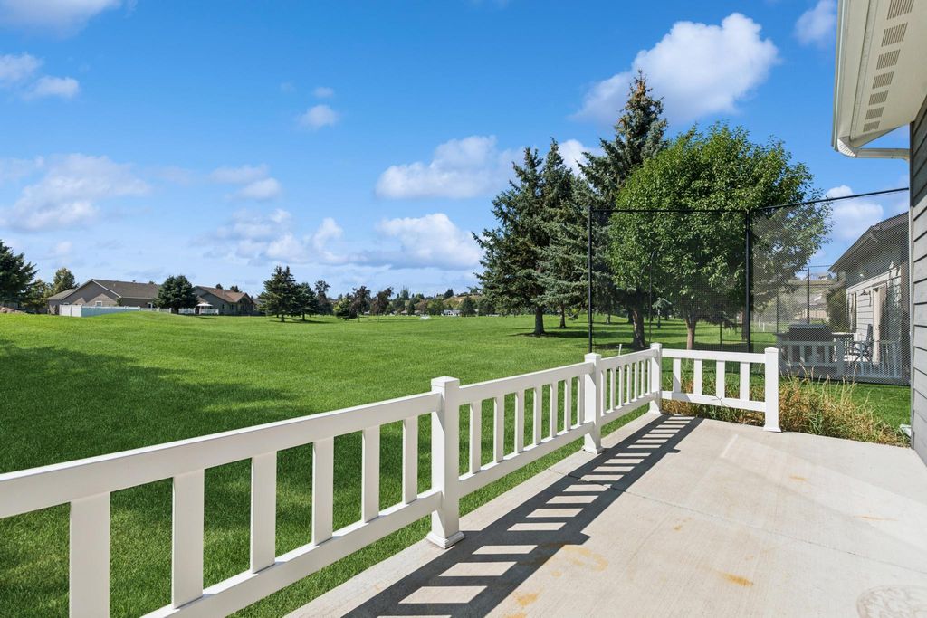 Photo of 284 W Nicklaus Avenue, Kalispell, MT 59901 (MLS # 30065851)