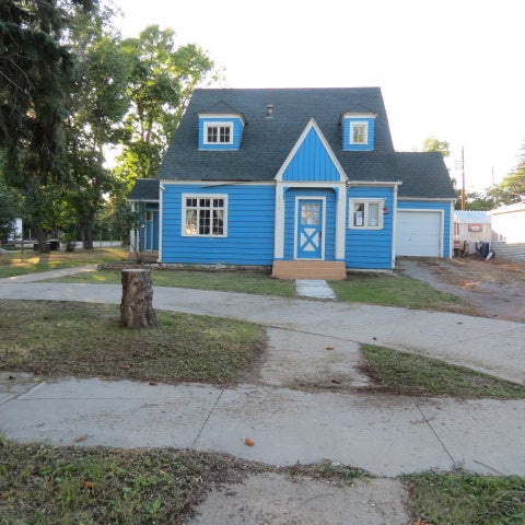 Photo of 408 S Virginia Street, Conrad, MT 59425 (MLS # 30078758)