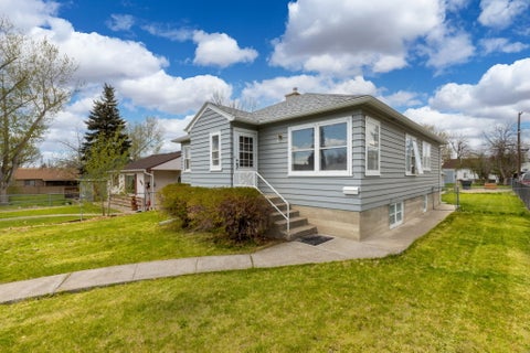 Photo of 1819 6th Avenue S, Great Falls, MT 59405 (MLS # 30076069)