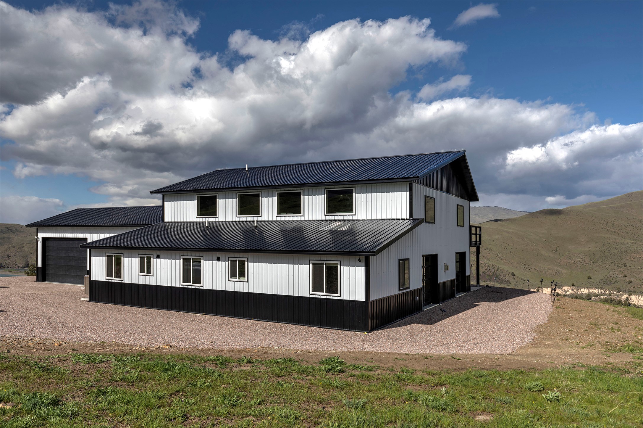 Dixon, Montana 59831, United States, 3 Bedrooms Bedrooms, ,2 BathroomsBathrooms,Residential,Active,181357