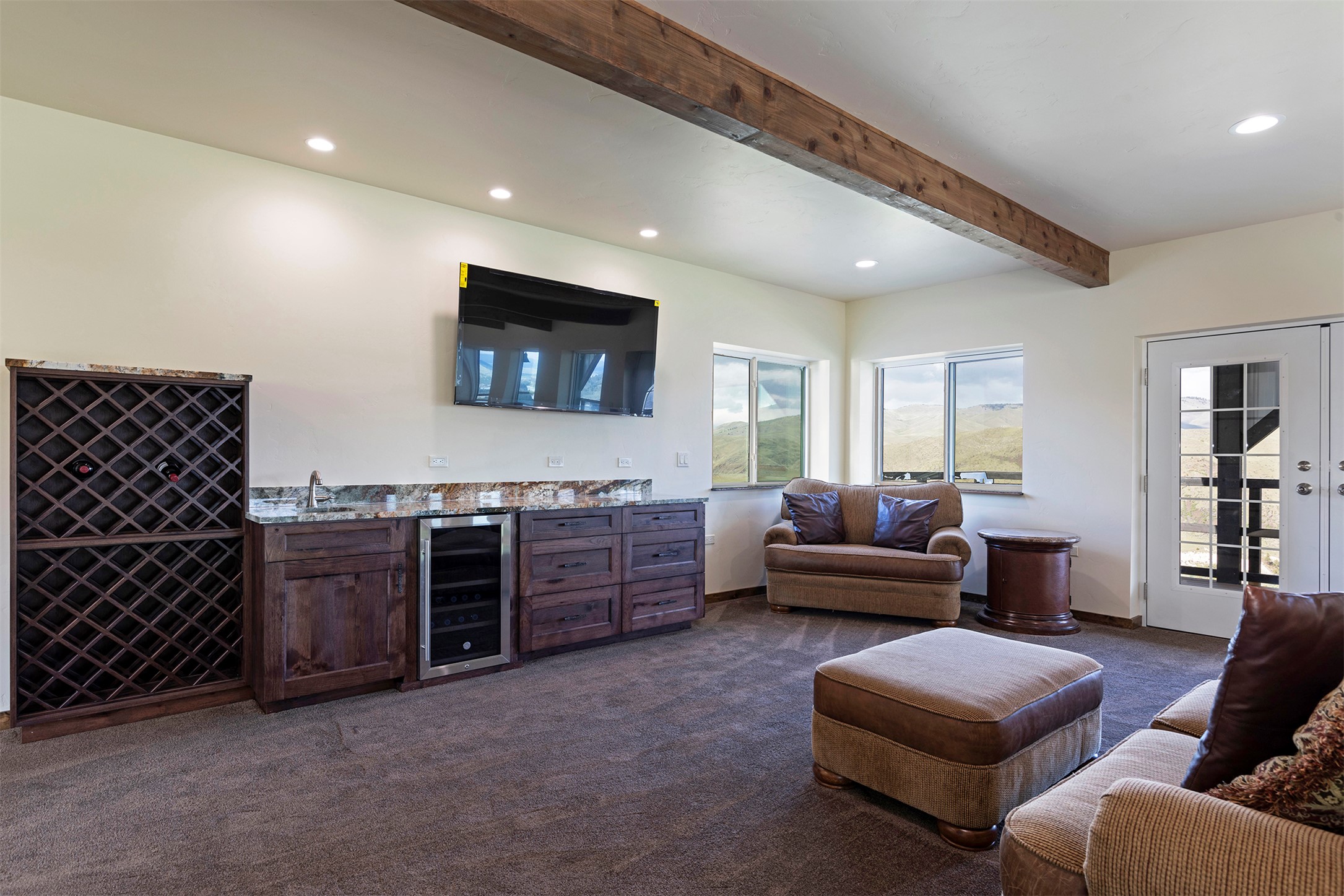 Dixon, Montana 59831, United States, 3 Bedrooms Bedrooms, ,2 BathroomsBathrooms,Residential,Active,181357