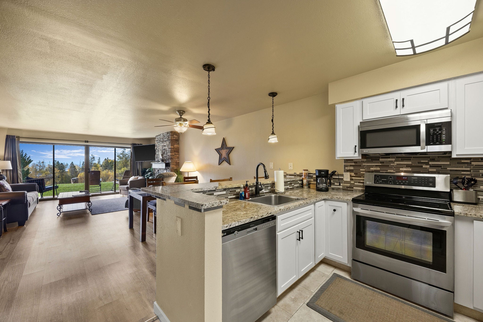 180 Vista Lane 123/124