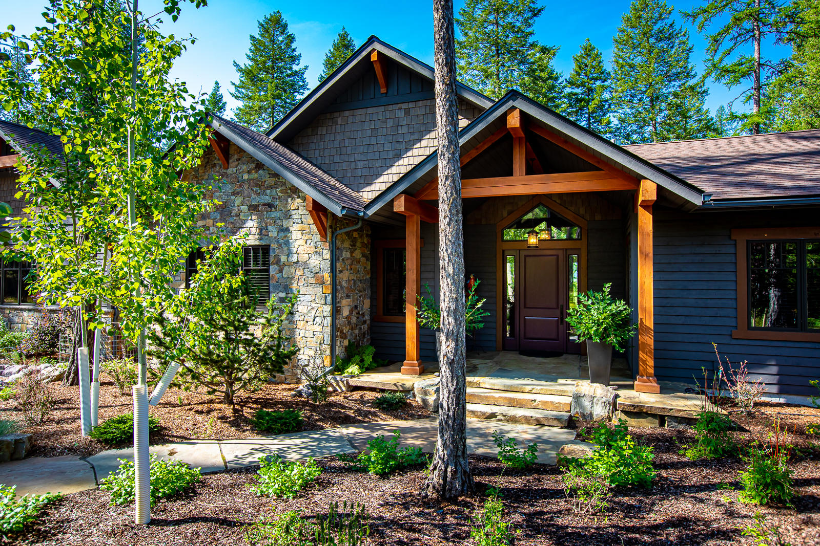 2475 E Lakeshore Drive