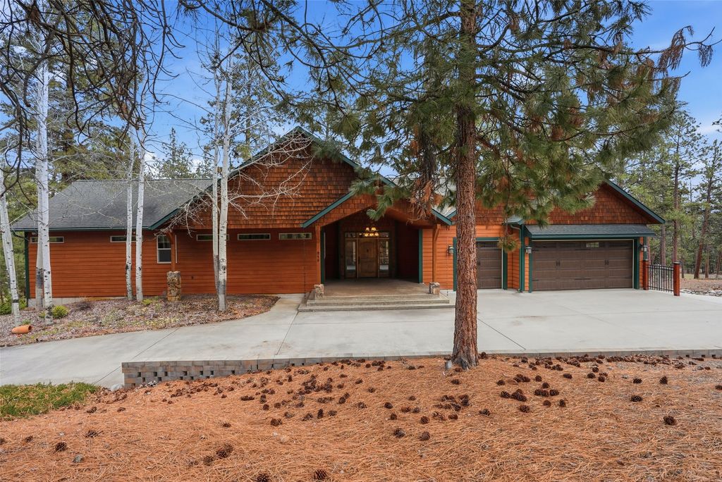 Photo of 215 Peekaboo Trail, Hamilton, MT 59840 (MLS # 30068144)