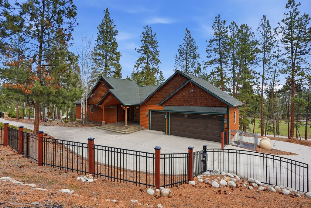 Photo of 215 Peekaboo Trail, Hamilton, MT 59840 (MLS # 30068144)