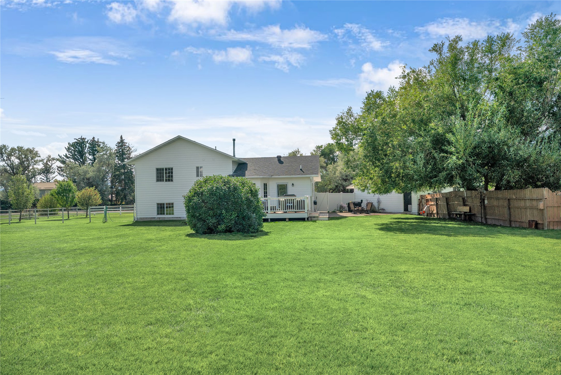 Helena, Montana 59602, United States, 4 Bedrooms Bedrooms, ,4 BathroomsBathrooms,Residential,Active,239745