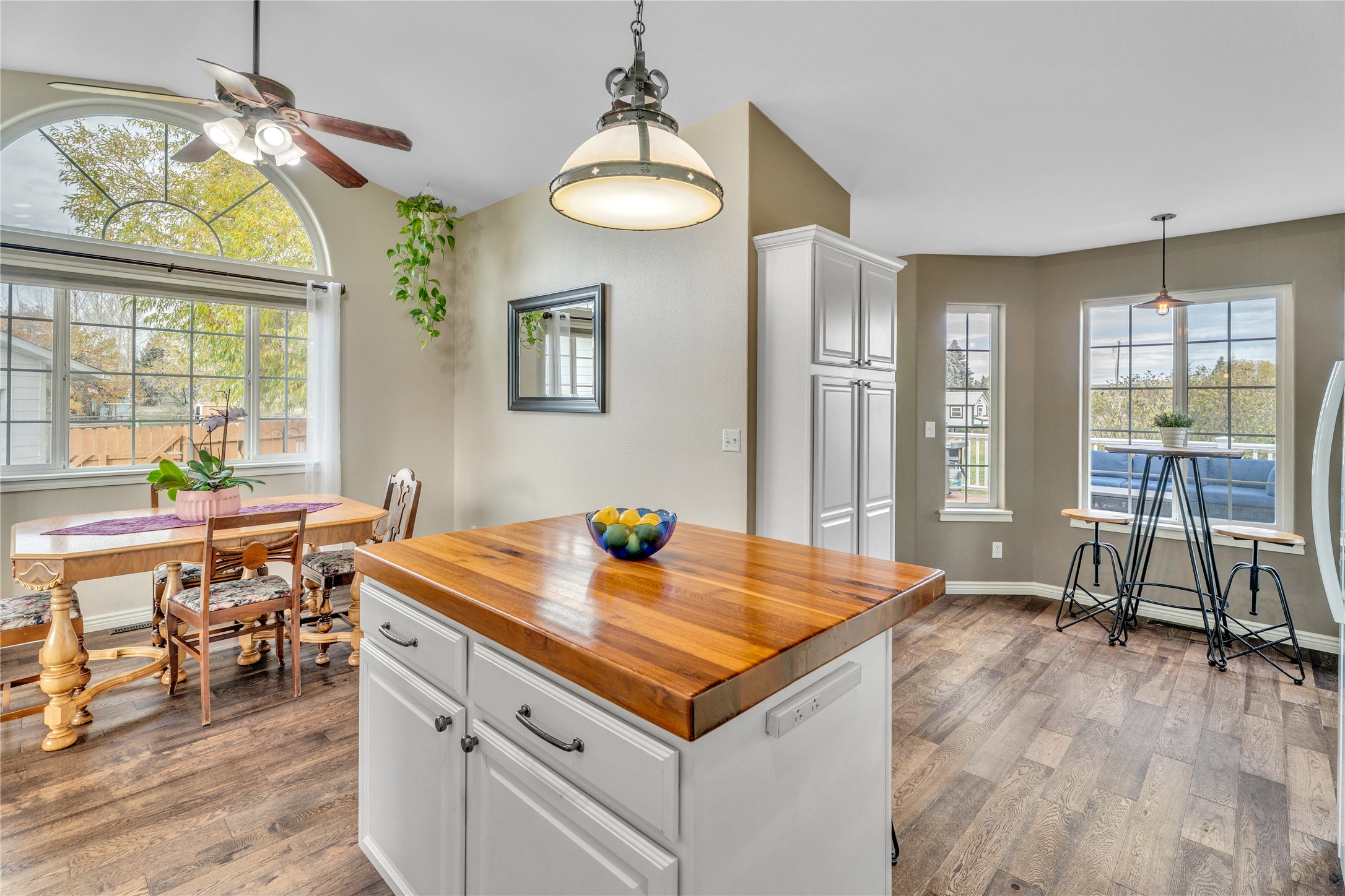 Helena, Montana 59602, United States, 4 Bedrooms Bedrooms, ,4 BathroomsBathrooms,Residential,Active,239745