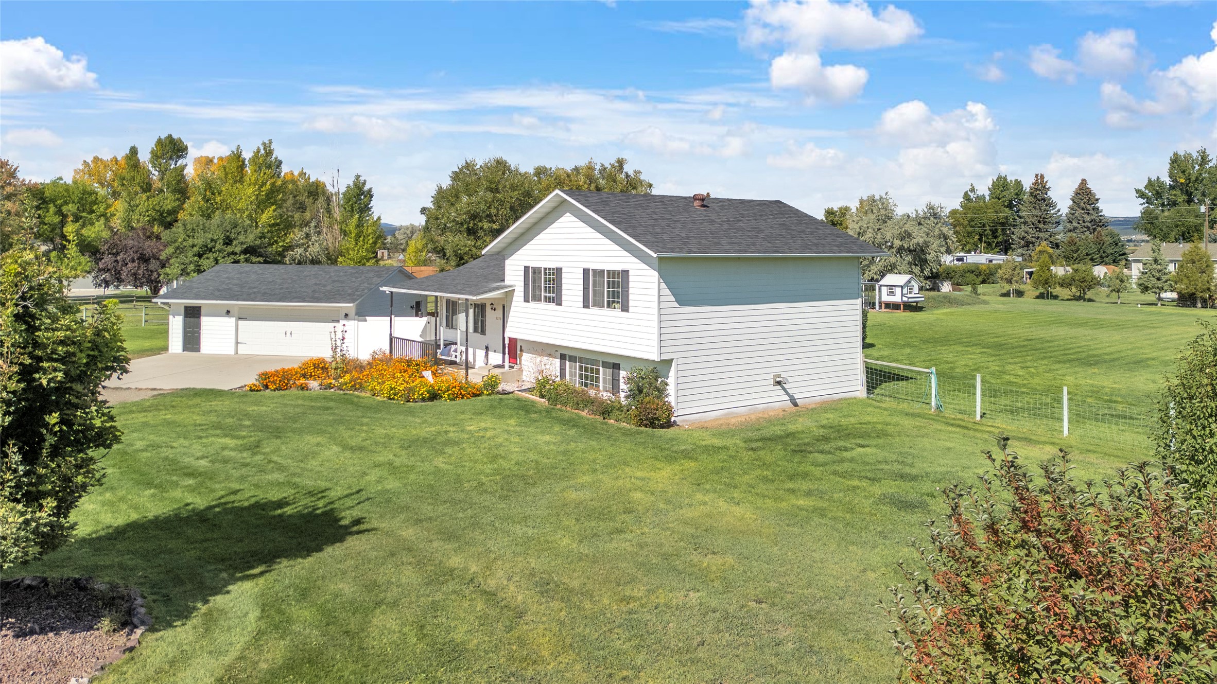 Helena, Montana 59602, United States, 4 Bedrooms Bedrooms, ,4 BathroomsBathrooms,Residential,Active,239745