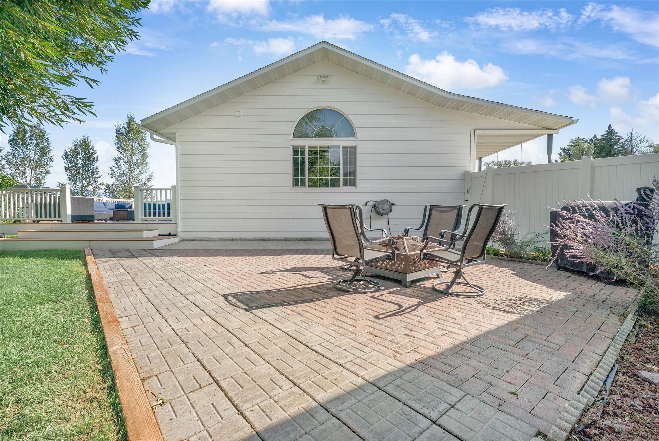 Helena, Montana 59602, United States, 4 Bedrooms Bedrooms, ,4 BathroomsBathrooms,Residential,Active,239745