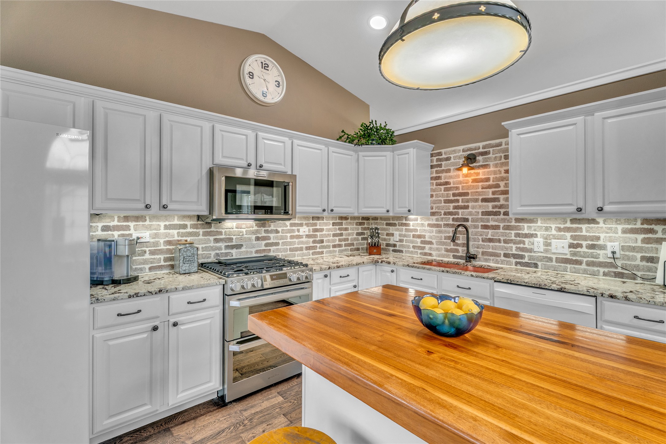 Helena, Montana 59602, United States, 4 Bedrooms Bedrooms, ,4 BathroomsBathrooms,Residential,Active,239745