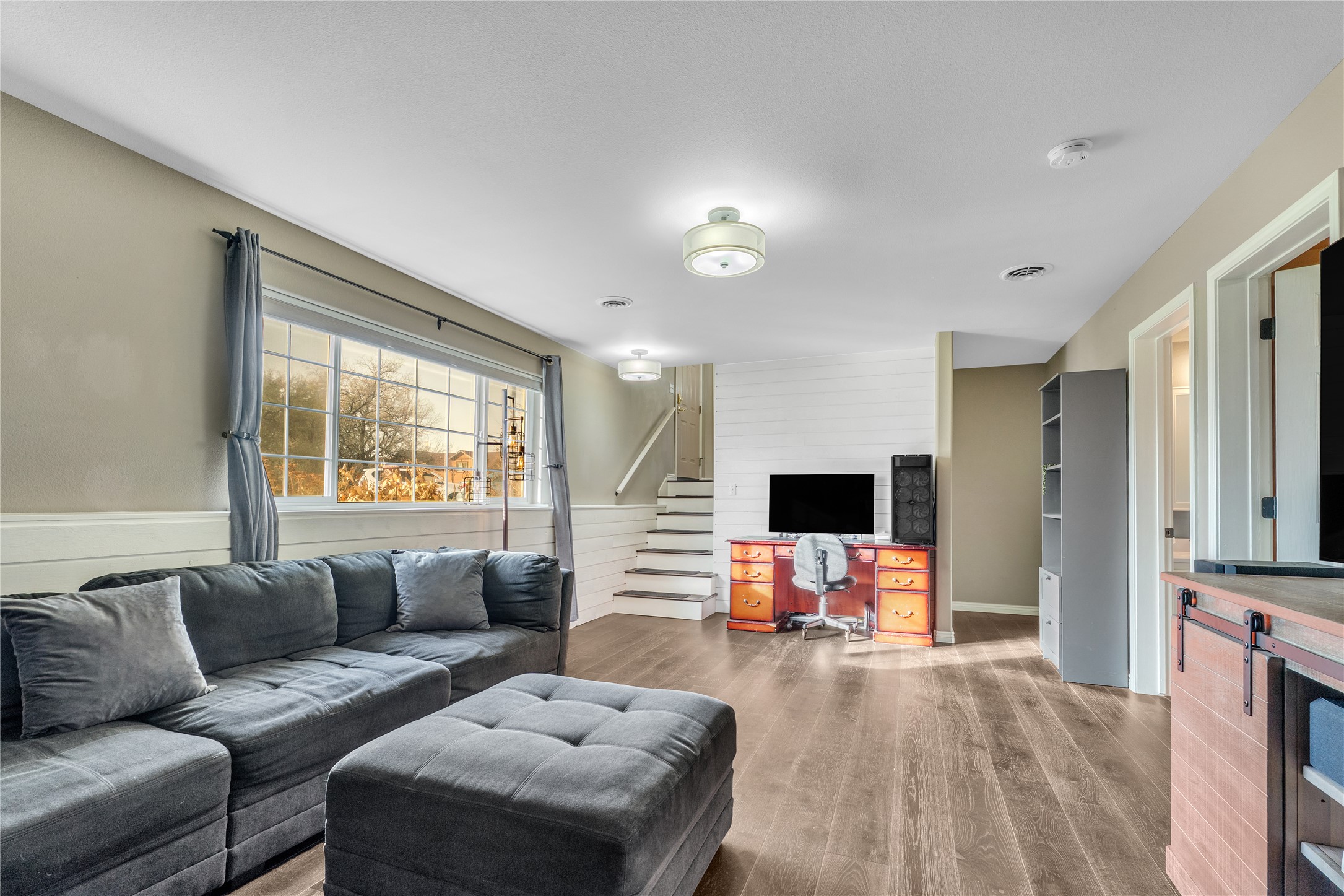 Helena, Montana 59602, United States, 4 Bedrooms Bedrooms, ,4 BathroomsBathrooms,Residential,Active,239745