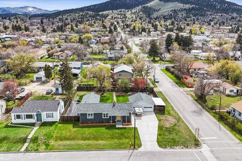 Tiny photo for 941 Hollins Avenue, Helena, MT 59601 (MLS # 30068955)