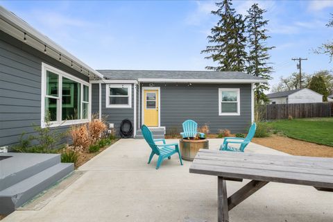 Tiny photo for 941 Hollins Avenue, Helena, MT 59601 (MLS # 30068955)