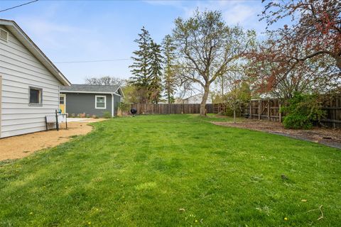 Tiny photo for 941 Hollins Avenue, Helena, MT 59601 (MLS # 30068955)