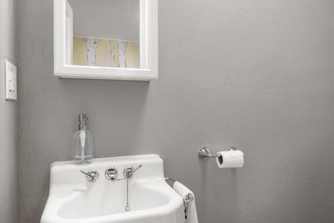 Tiny photo for 941 Hollins Avenue, Helena, MT 59601 (MLS # 30068955)