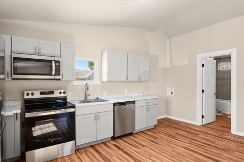 Tiny photo for 39 W Aluminum Street, Butte, MT 59701 (MLS # 30067541)