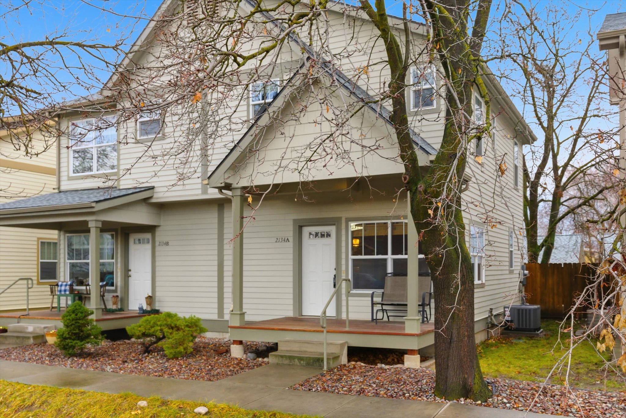 2134 S 6th Street W A