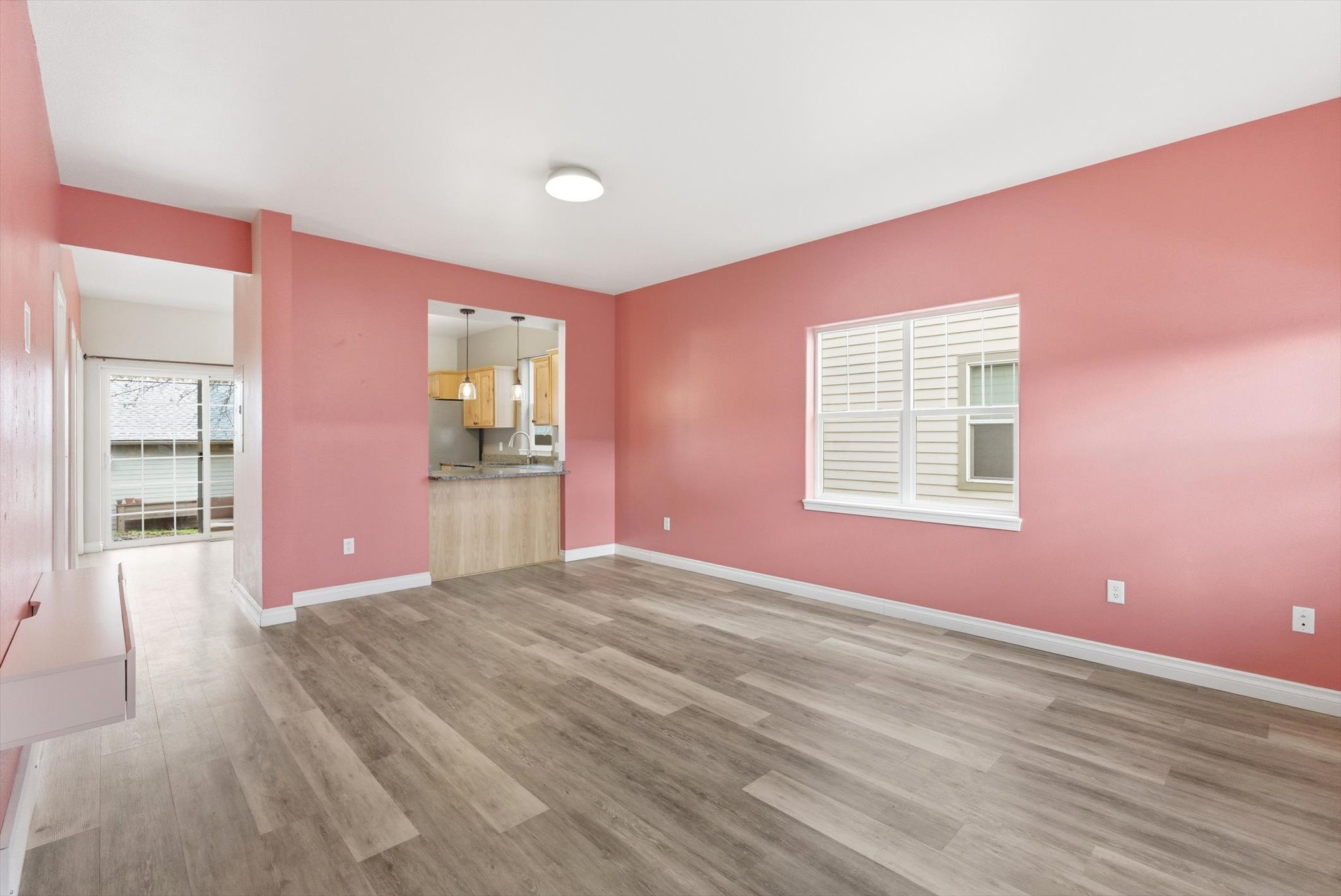 2134 S 6th Street W A