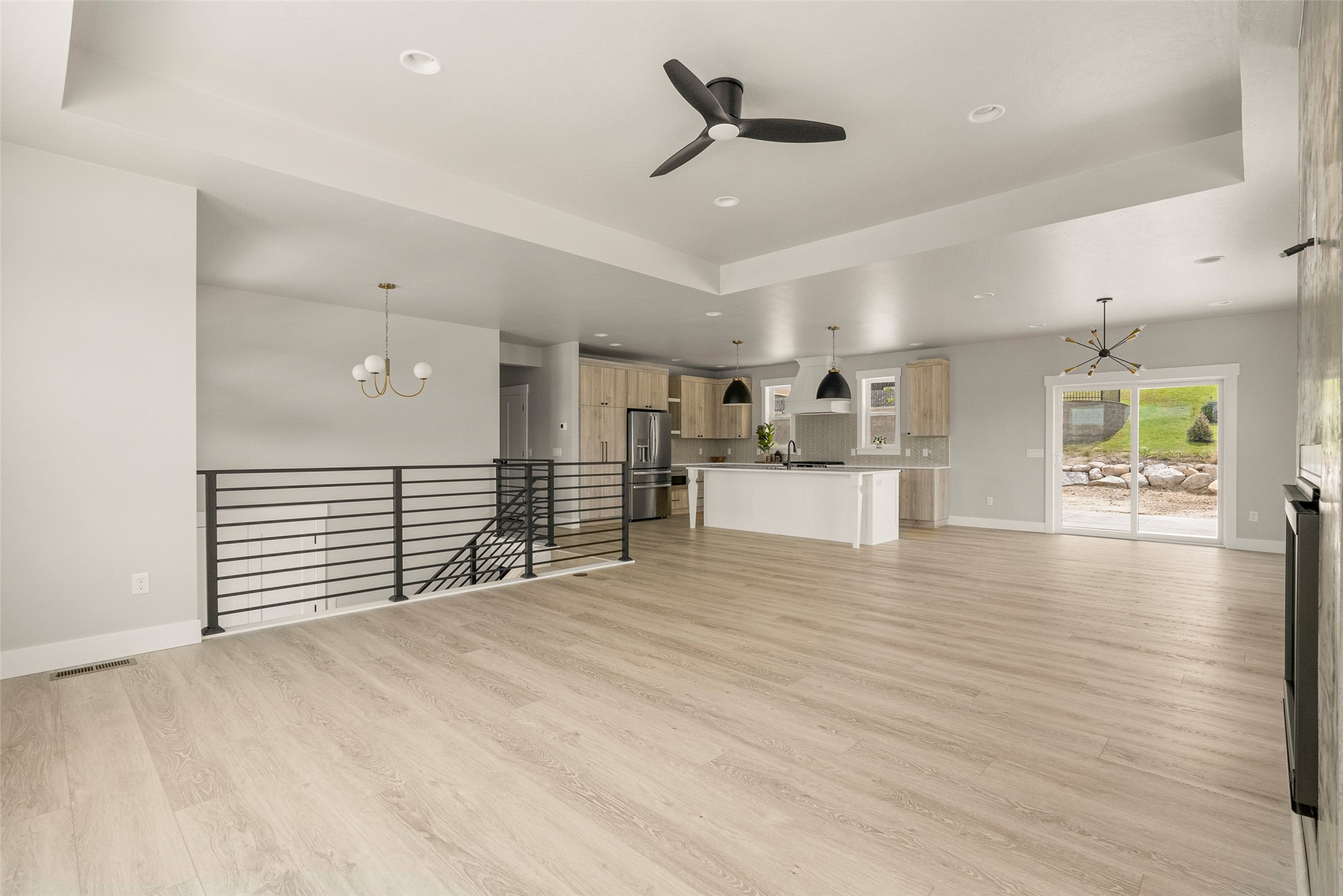 7018 Max Drive