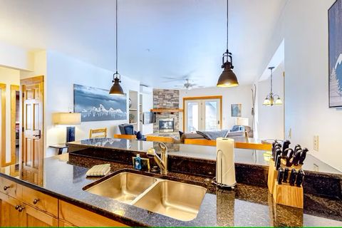 Tiny photo for 3832 Tamarack Avenue #2B, Whitefish, MT 59937 (MLS # 30052650)