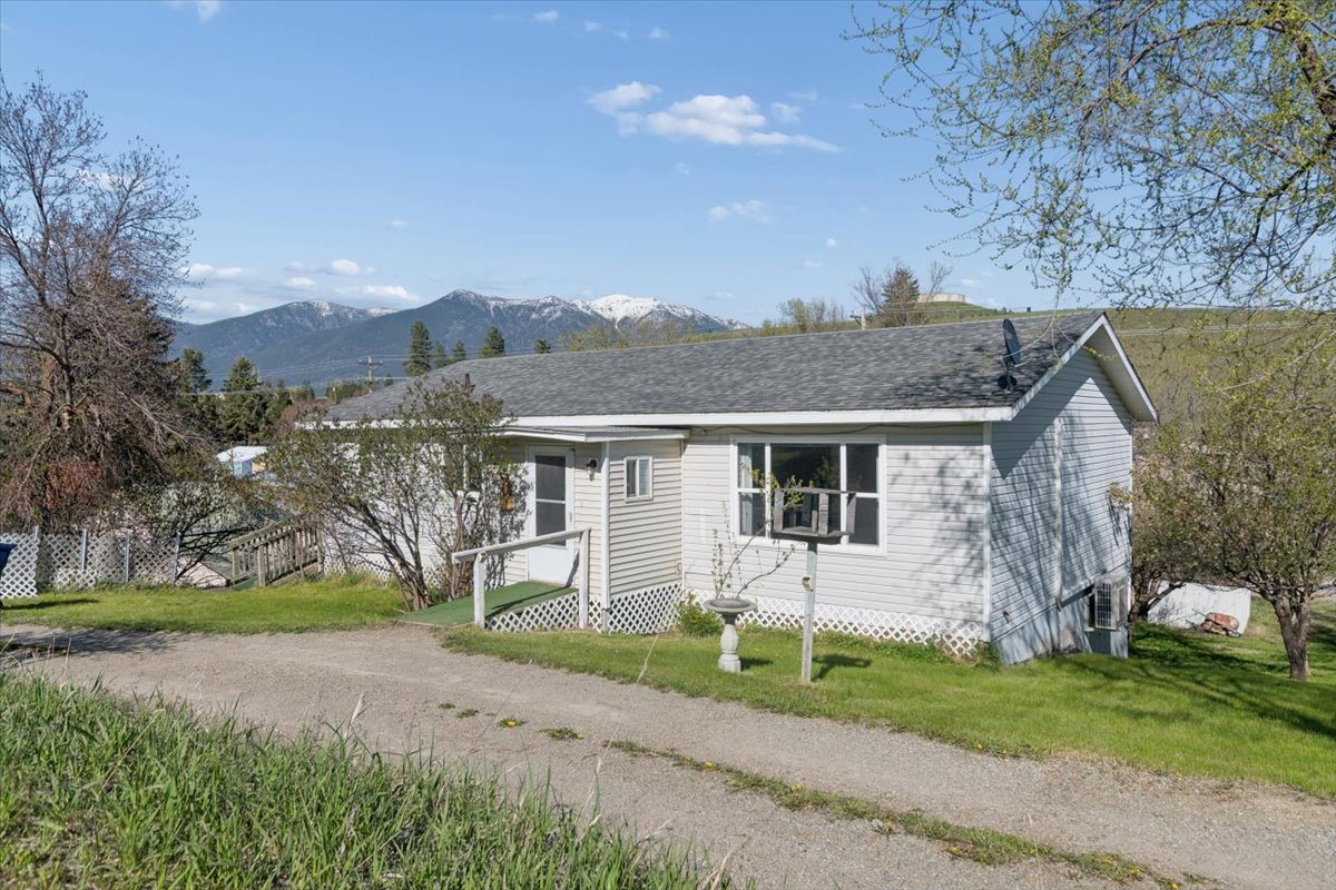 112 6th Avenue E