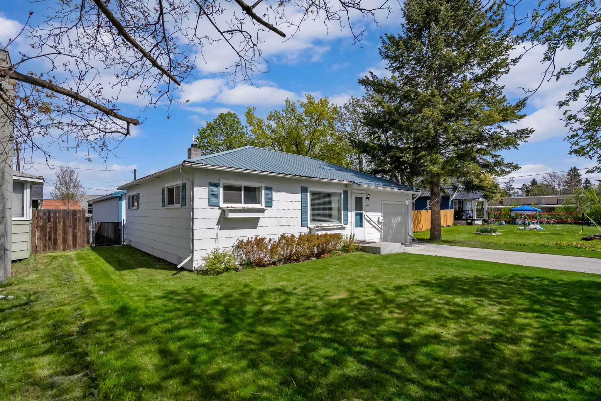1035 4th Street W