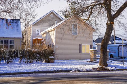 Tiny photo for 428 1st Avenue W, Kalispell, MT 59901 (MLS # 30061672)
