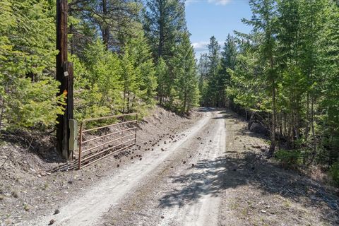 Tiny photo for 374 Frontier Trail, Kalispell, MT 59901 (MLS # 30068259)