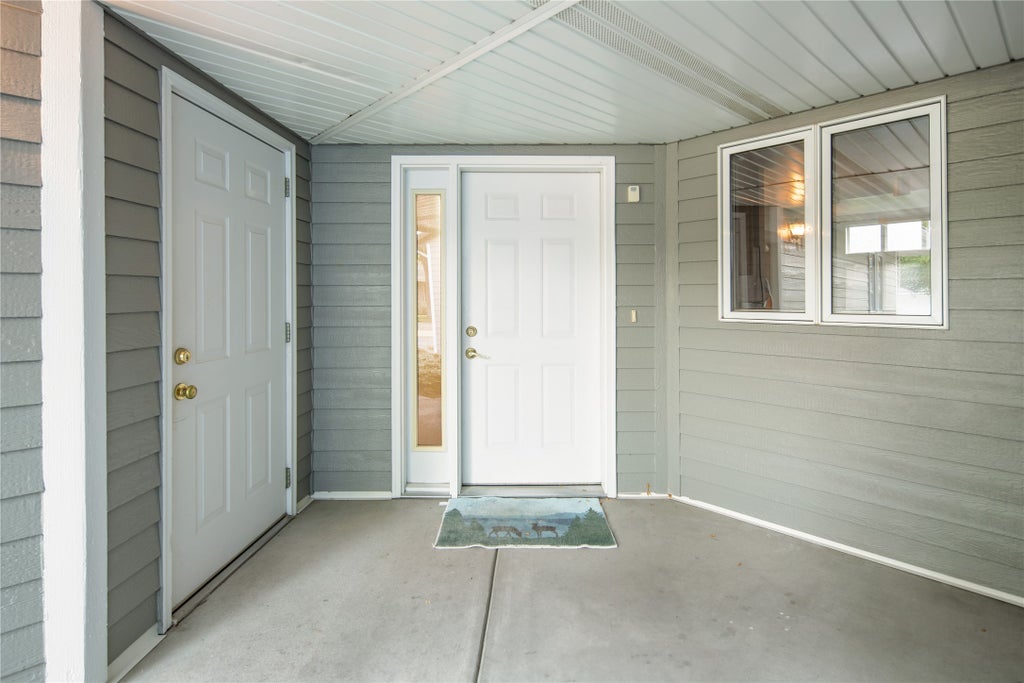 Photo of 5 Cheyenne Trail, Hamilton, MT 59840 (MLS # 30073168)
