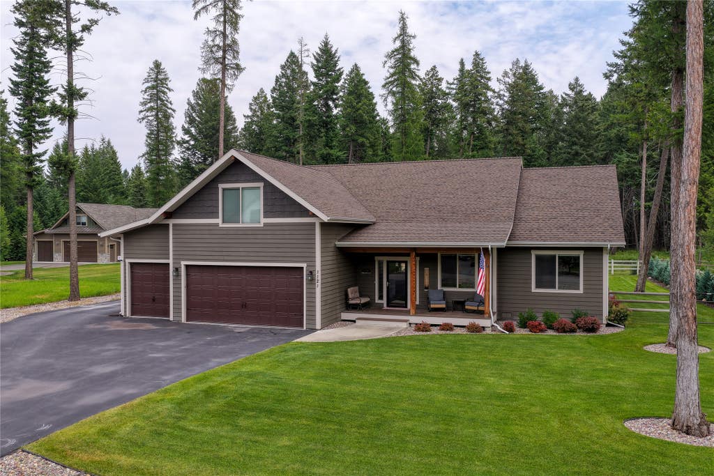 Photo of 1121 Timber Ridge Court, Columbia Falls, MT 59912 (MLS # 30075373)