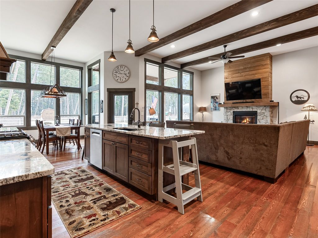 Photo of 1121 Timber Ridge Court, Columbia Falls, MT 59912 (MLS # 30075373)