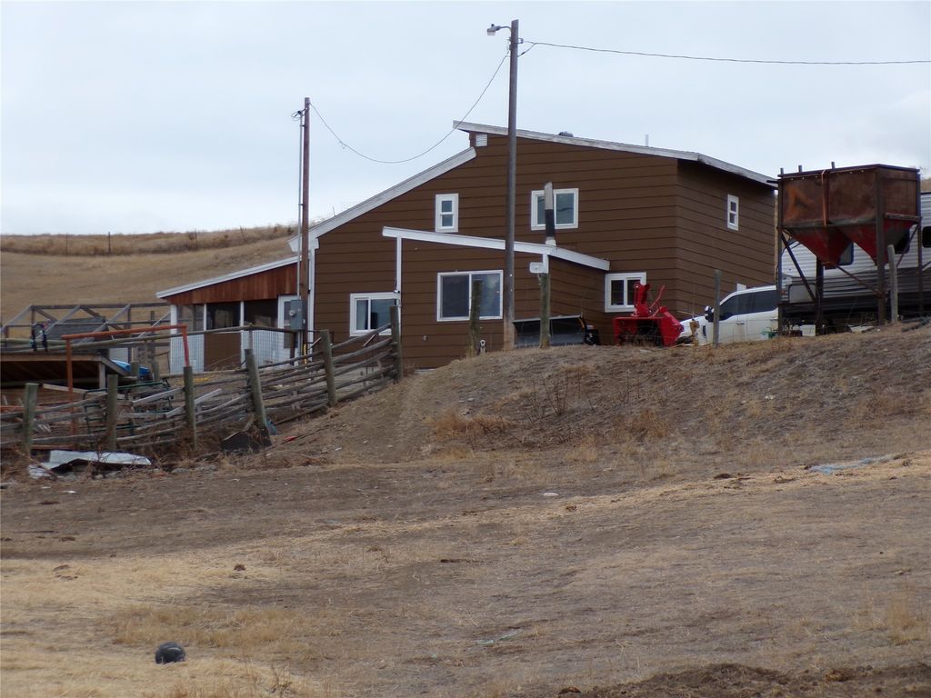 Photo of 68 Banjo Hill Lane, Great Falls, MT 59404 (MLS # 30063997)