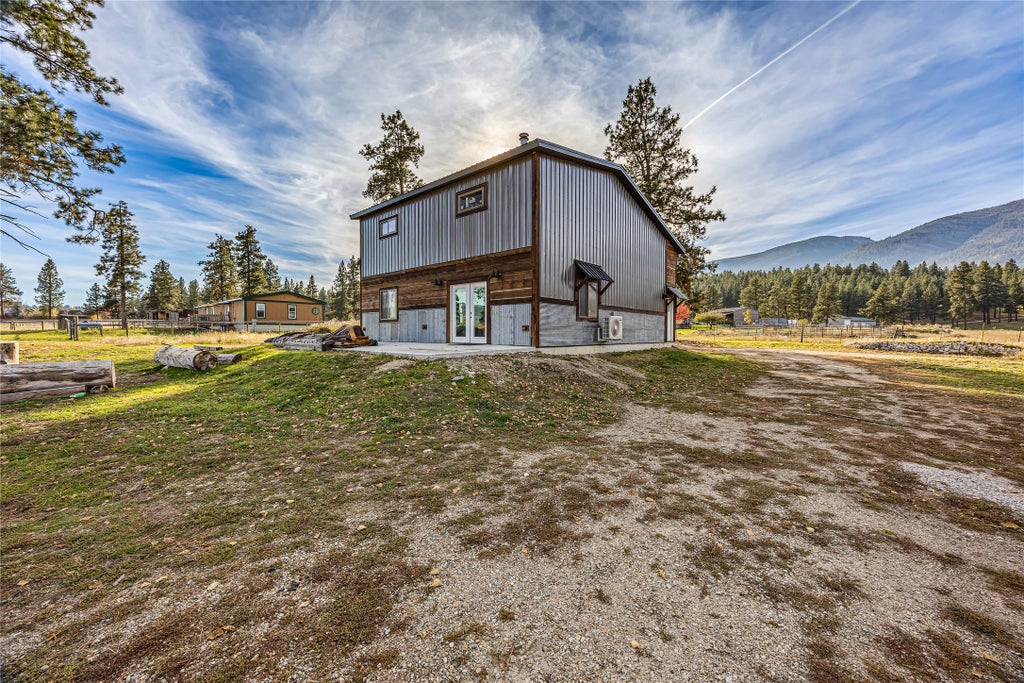 Photo of 636 Gold Creek Loop, Hamilton, MT 59840 (MLS # 30079954)