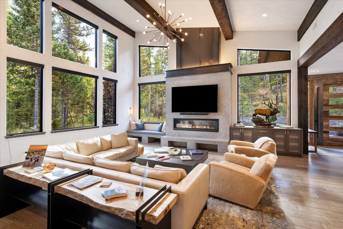 600 Whitefish Hills Drive