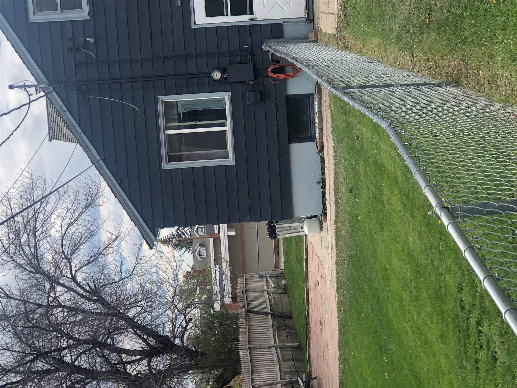 15 3rd Avenue SE