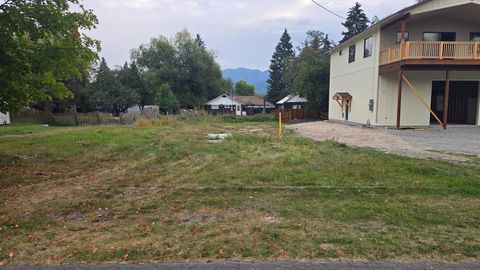 Photo of 252 W 4th Street W, Whitefish, MT 59937 (MLS # 30057368)