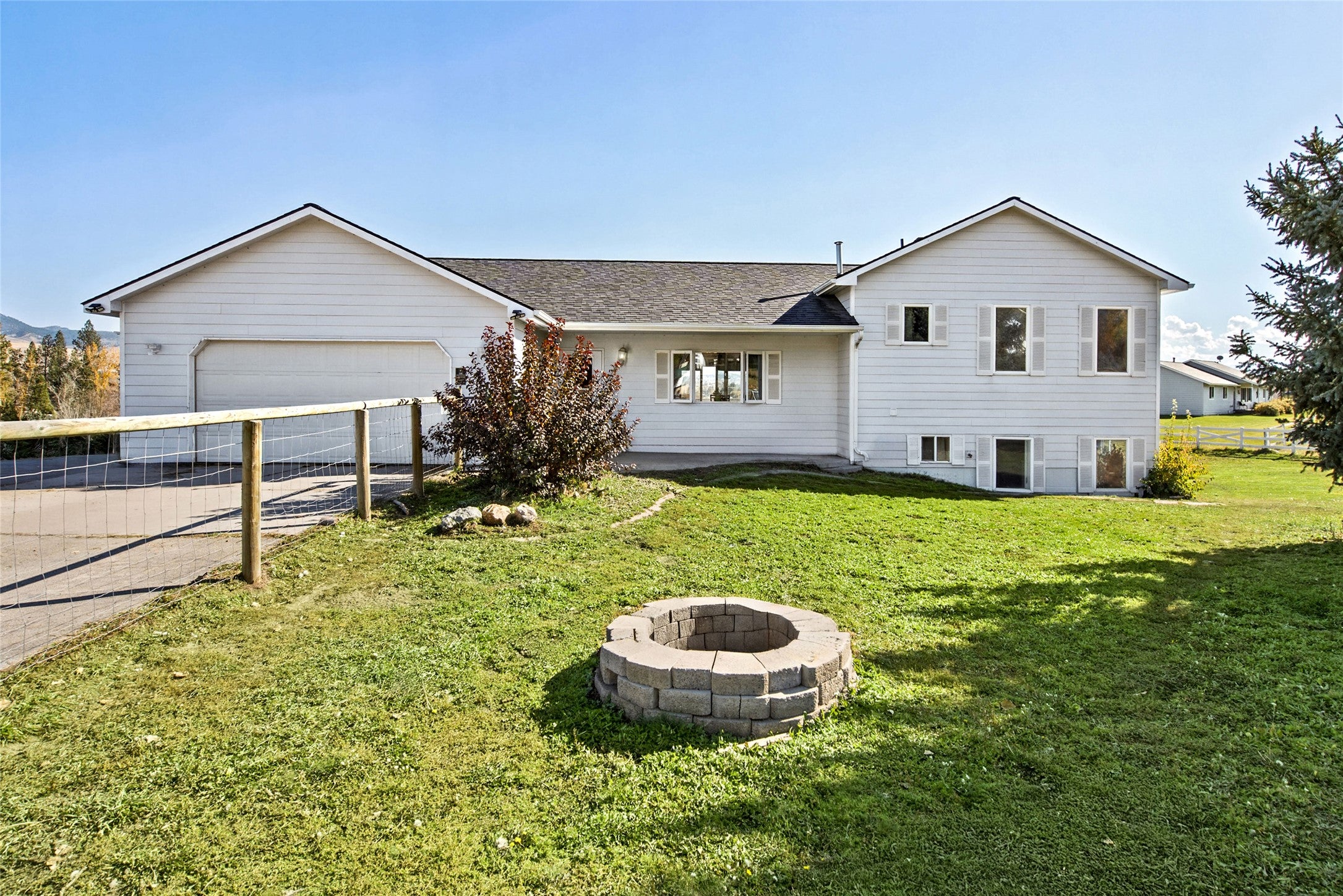 183 Courtyard Way
