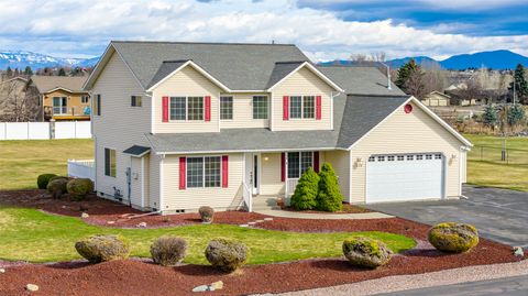 Photo of 170 Aspen Loop, Kalispell, MT 59901 (MLS # 30067092)