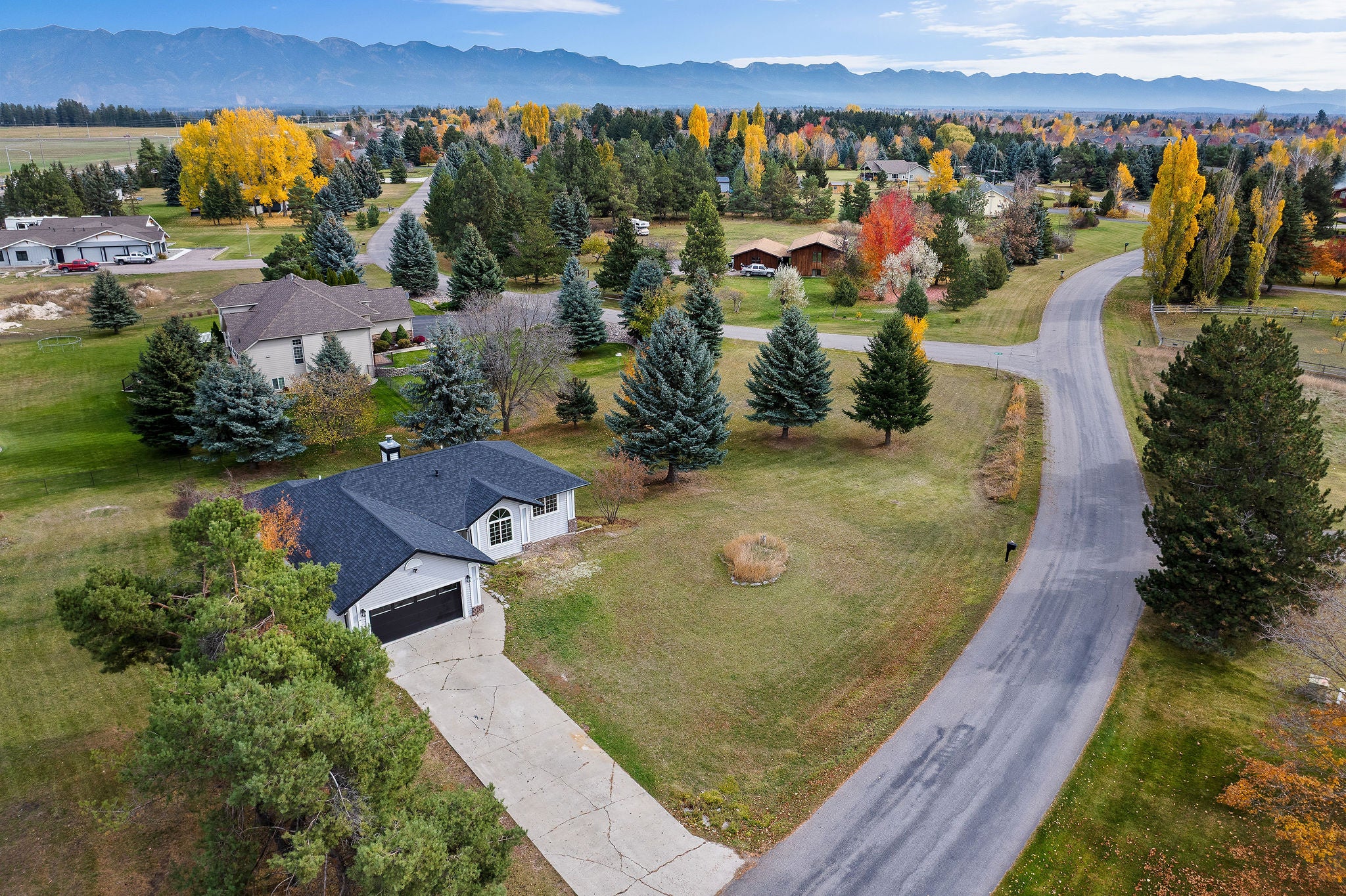 691 Country Way