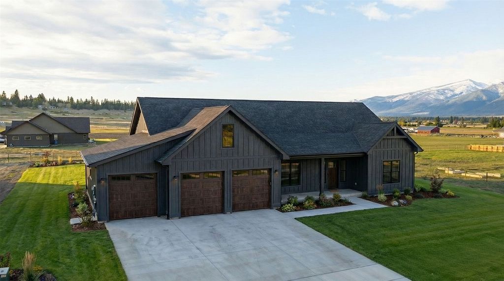 Photo of 5007 Cameron Rose Lane, Stevensville, MT 59870 (MLS # 30067145)