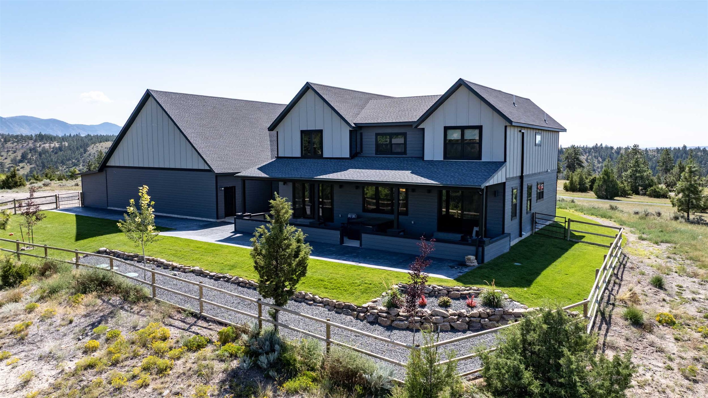 4040 Sunset Ridge Drive